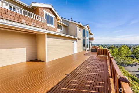 $1,295,000 | 16717 Southeast 168th Terrace, Renton, WA 98058