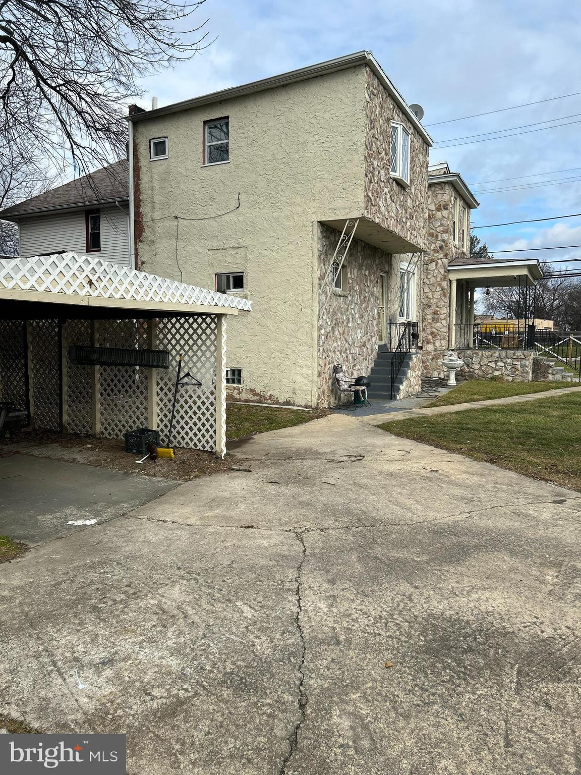 710 Calcon Hook Road Sharon Hill, PA 19079 - Photo 6 of 29