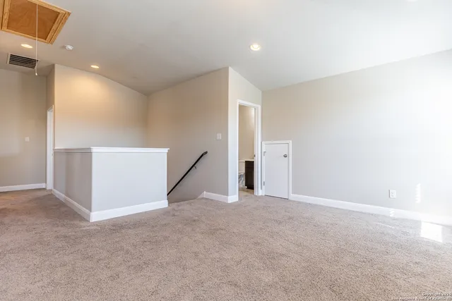 $2,500 | 12606 Elemina Trail, San Antonio, TX 78249