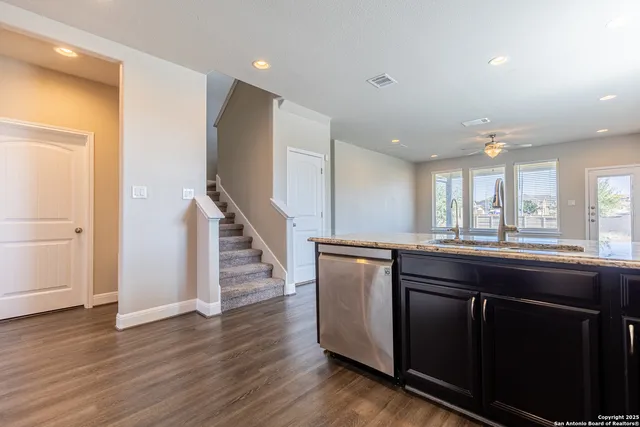 $2,500 | 12606 Elemina Trail, San Antonio, TX 78249