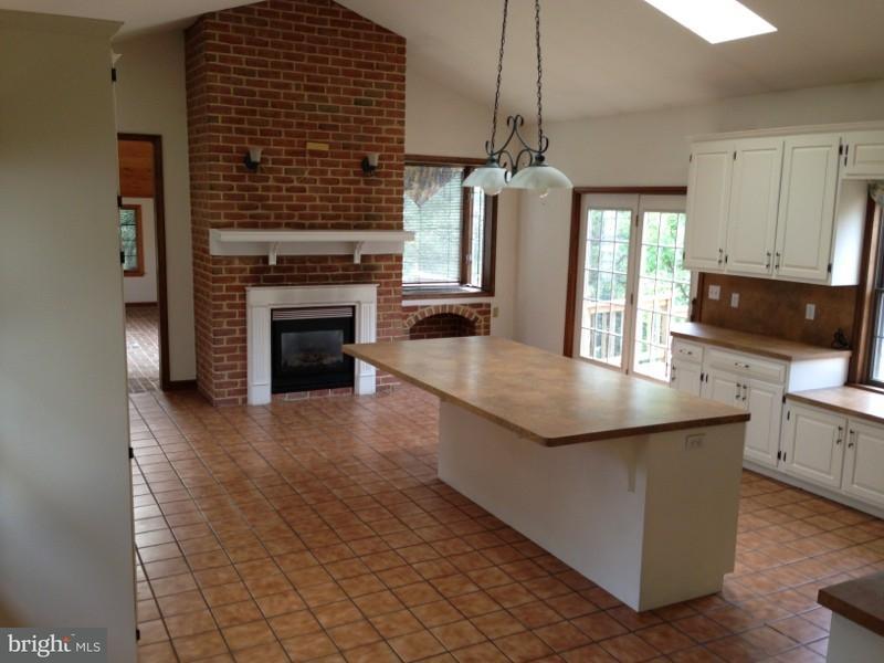 480 Rawlinsville Road Willow Street, PA 17584 - Photo 3 of 16 Gallery Image 3