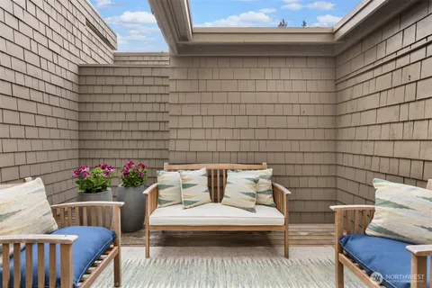$1,600,000 | 105 Lovell Avenue Southwest, Unit 1511, Bainbridge Island, WA 98110