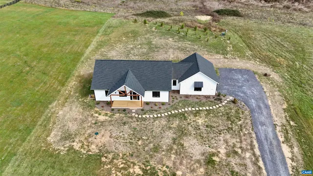 $689,000 | 1416 Ladd Road, Waynesboro, VA 22980