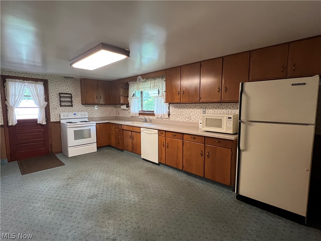 6030 Firestone Road Northeast Canton, OH 44721 - Photo 8 of 21