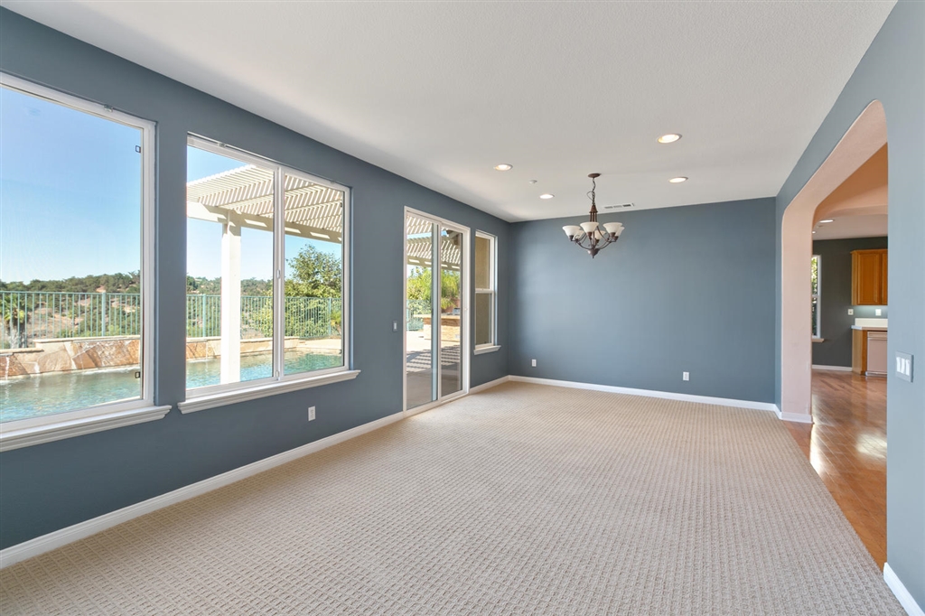 678 Ridgemont Circle Escondido, CA 92027 - Photo 5 of 25