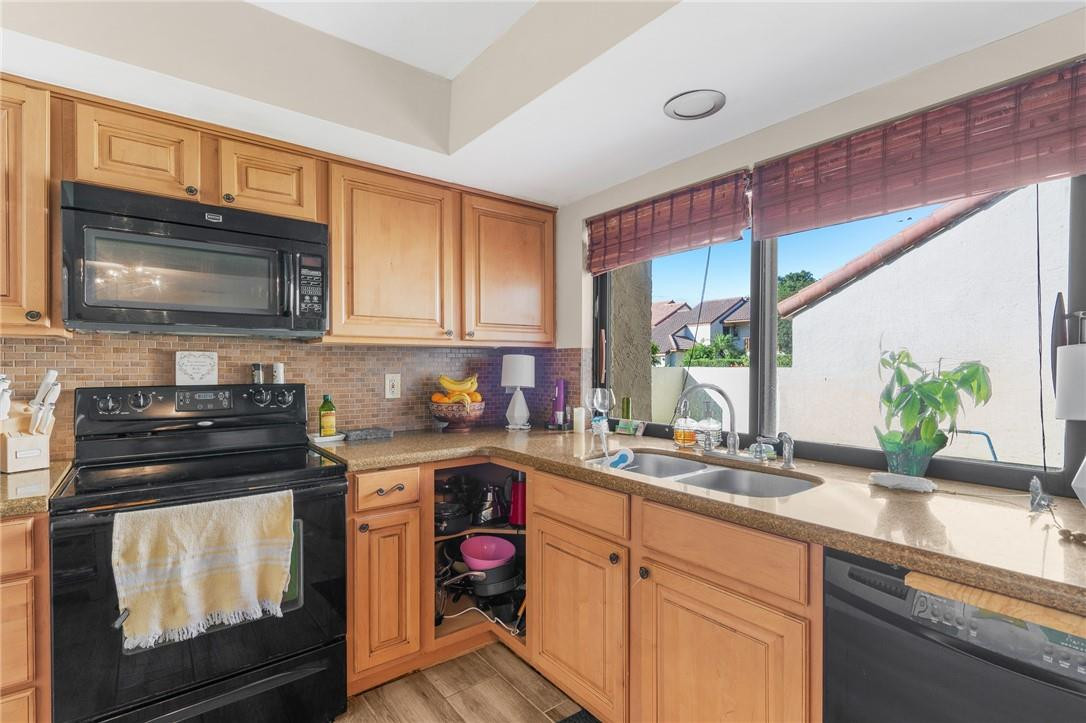 23317 Water Circle Boca Raton, FL 33486 - Photo 6 of 47 Photo 6