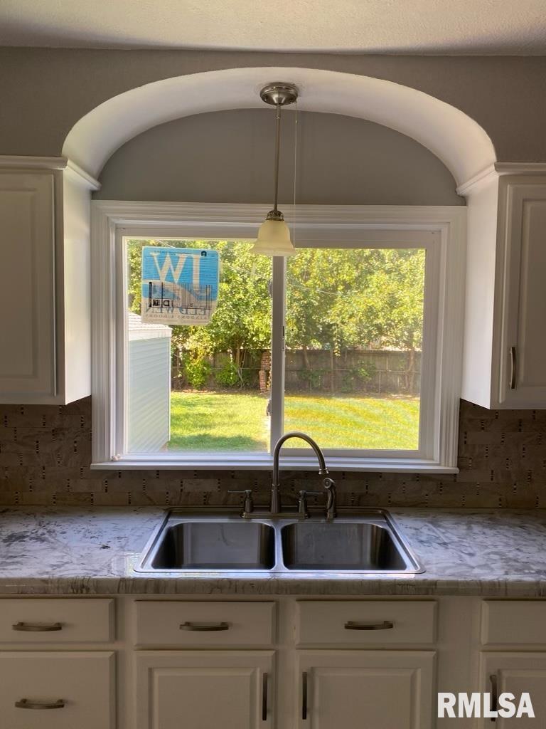 2129 North 19th Street Springfield, IL 62702 - Photo 8 of 25