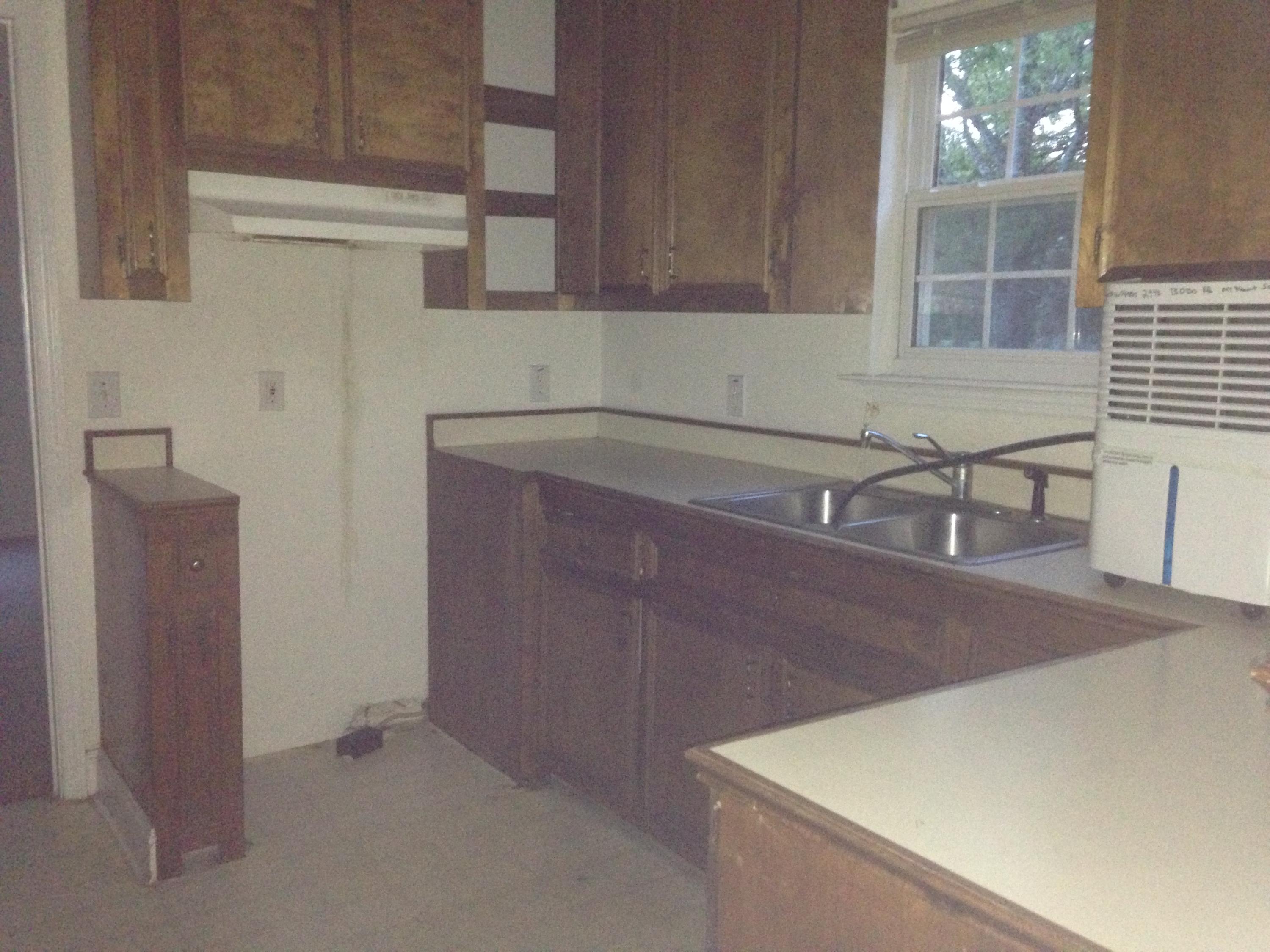 2940 Bobo Road, Unit B Mount Pleasant, SC 29466 - Photo 3 of 9 Kitchen