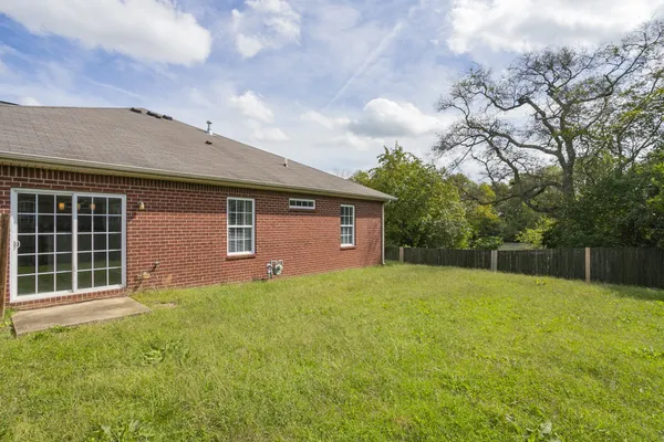 $1,725 | 564 Rose Cottage Circle, Gallatin, TN 37066