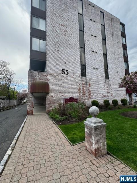 55 Clinton Place, Unit 510 Hackensack, NJ 07601 - Photo 28 of 31