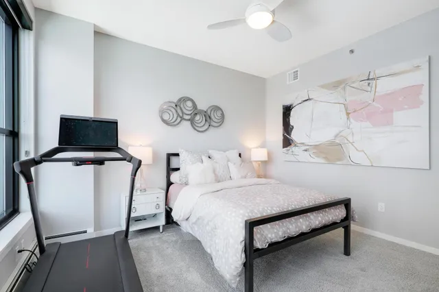 $2,950 | 740 Portland Avenue, Unit 907, Minneapolis, MN 55415