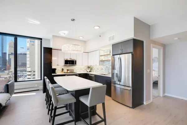 $2,950 | 740 Portland Avenue, Unit 907, Minneapolis, MN 55415