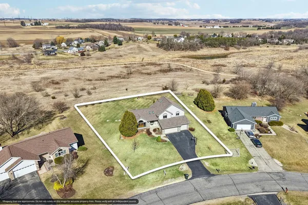 $650,000 | 8580 Stonebrook Circle, Middleton, WI 53562