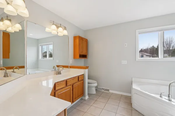 $650,000 | 8580 Stonebrook Circle, Middleton, WI 53562