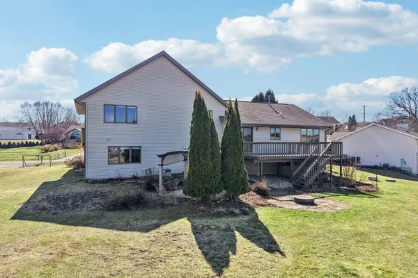 $650,000 | 8580 Stonebrook Circle, Middleton, WI 53562