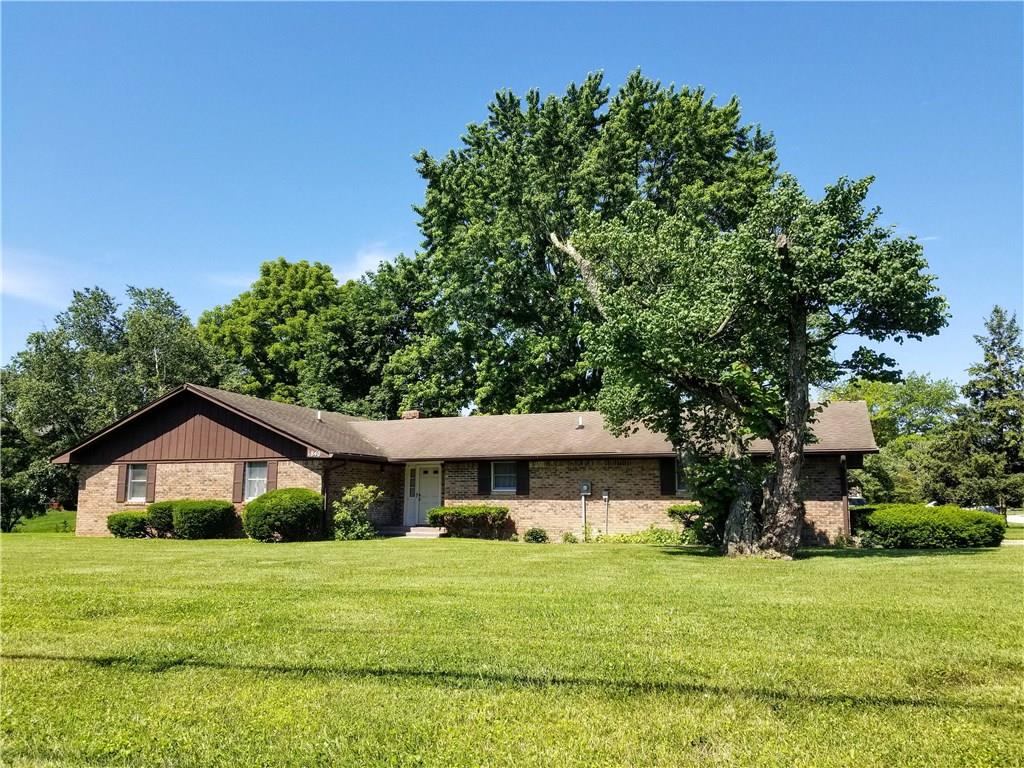 1840 Mitthoeffer Road Indianapolis, IN 46229 - Photo 1 of 19 Gallery Image 1