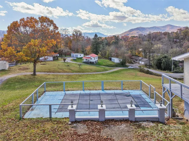 $680,000 | 7 Crystal Lane, Waynesville, NC 28785