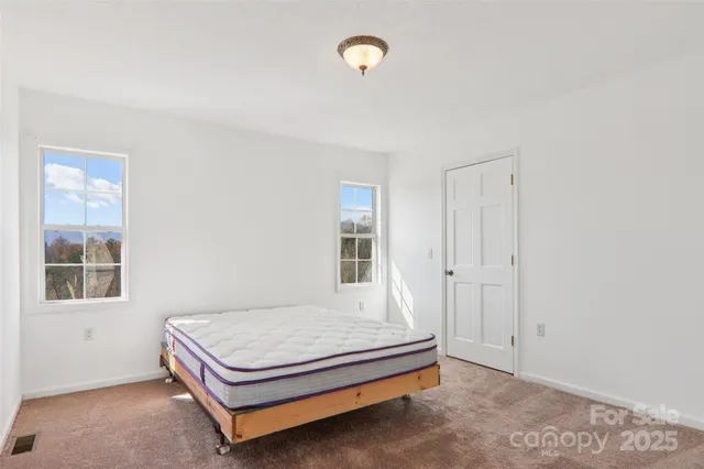 $680,000 | 7 Crystal Lane, Waynesville, NC 28785