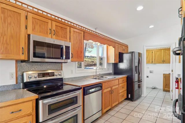 $680,000 | 7 Crystal Lane, Waynesville, NC 28785