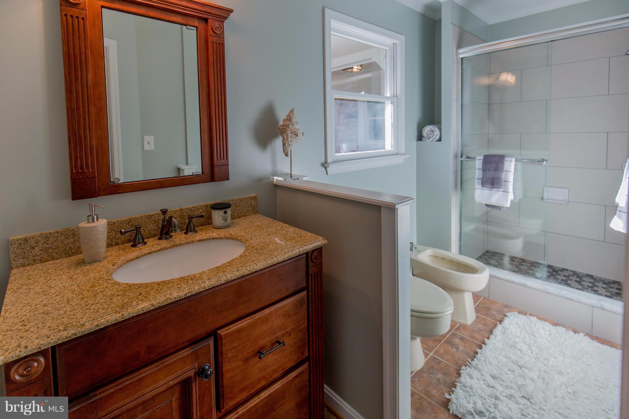 9329 Harvey Road Silver Spring, MD 20910 - Photo 22 of 30 Bath