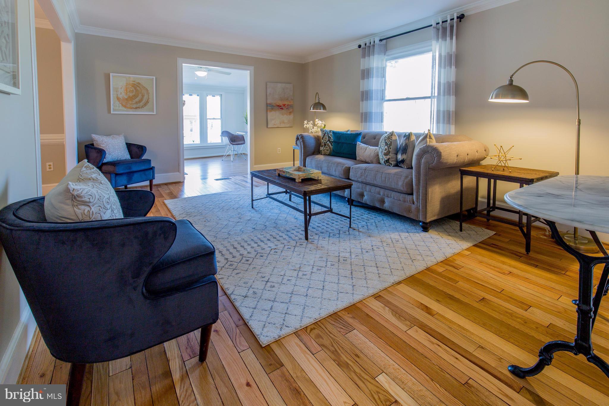 9329 Harvey Road Silver Spring, MD 20910 - Photo 10 of 30 Living Room