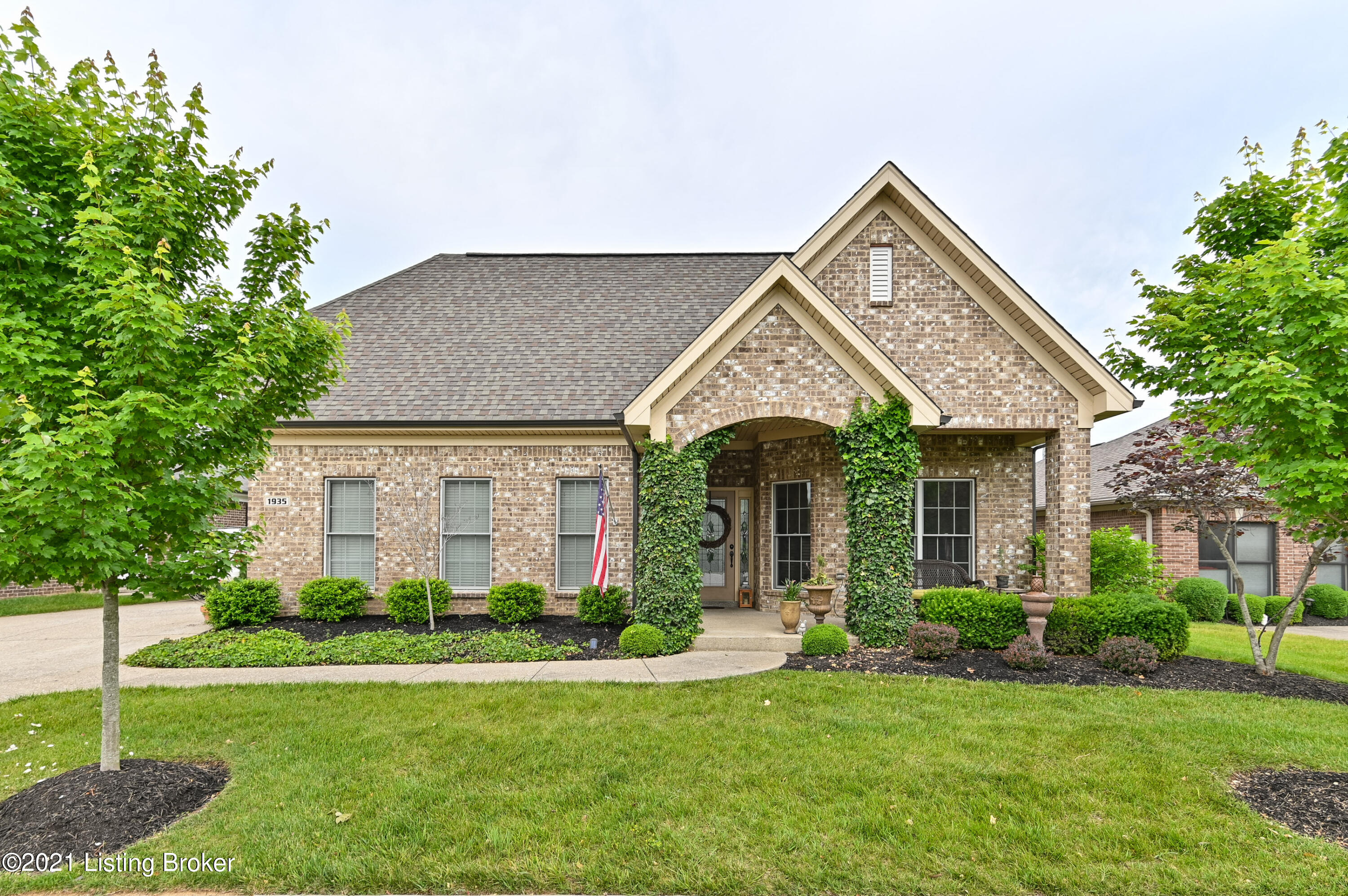 1935 Rivers Landing Drive Prospect, KY 40059 - Photo 1 of 39 001 - 20210601 6009