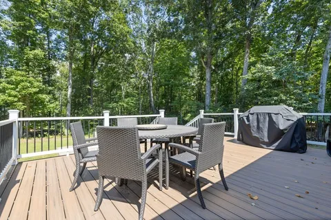 $369,000 | 21 Hilltop Drive, Winchester, TN 37398