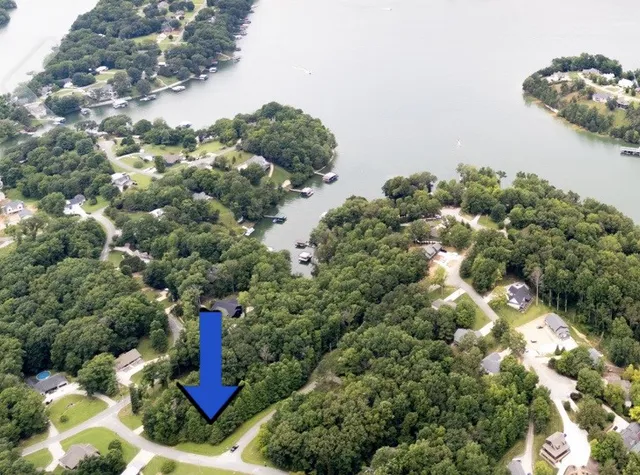 $369,000 | 21 Hilltop Drive, Winchester, TN 37398