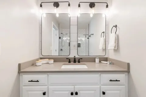 $369,000 | 21 Hilltop Drive, Winchester, TN 37398