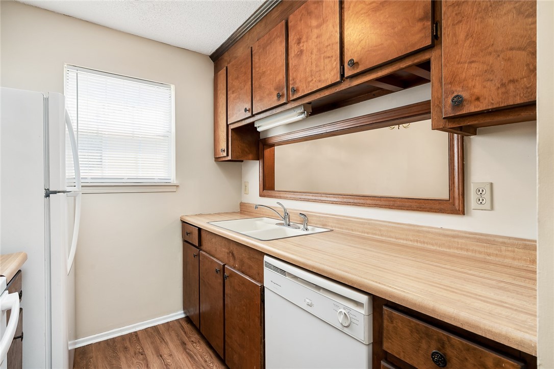4304 Lexington Way Anderson, SC 29621 - Photo 8 of 25 Gallery Image 8