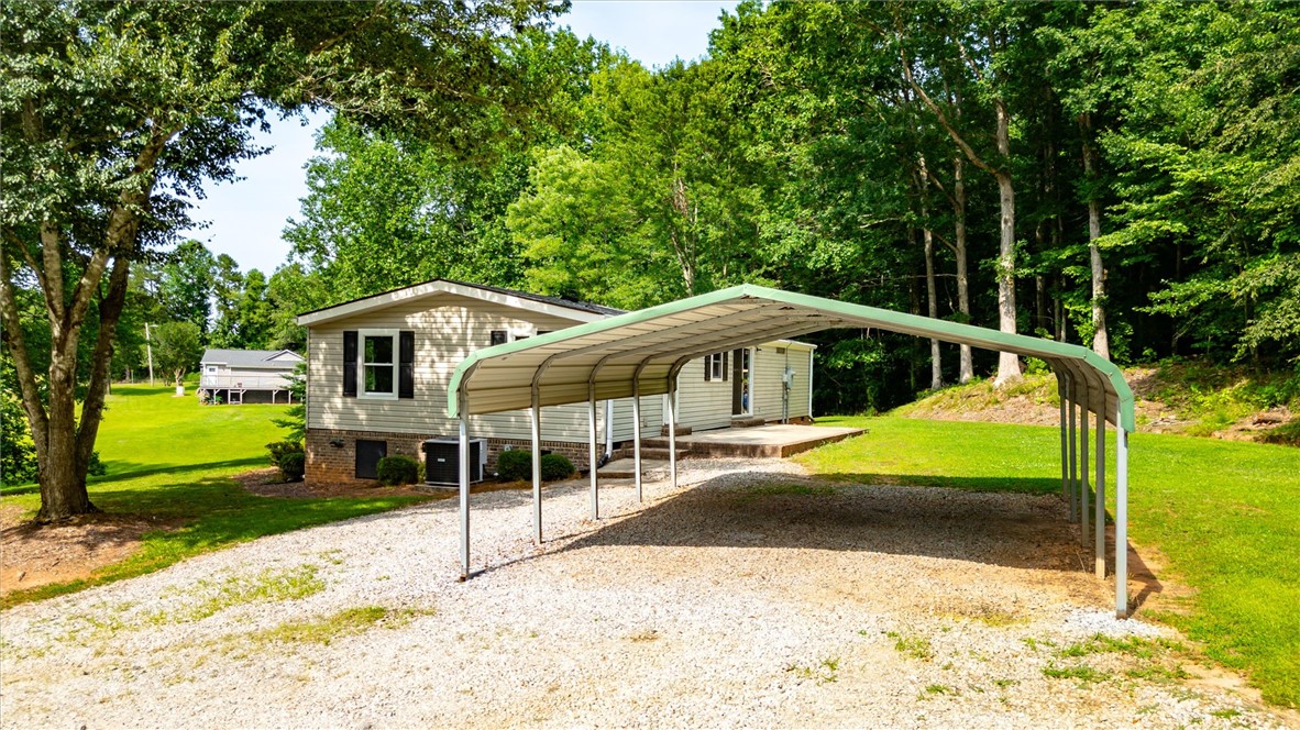 482 Hester Store Road Easley, SC 29640 - Photo 6 of 32
