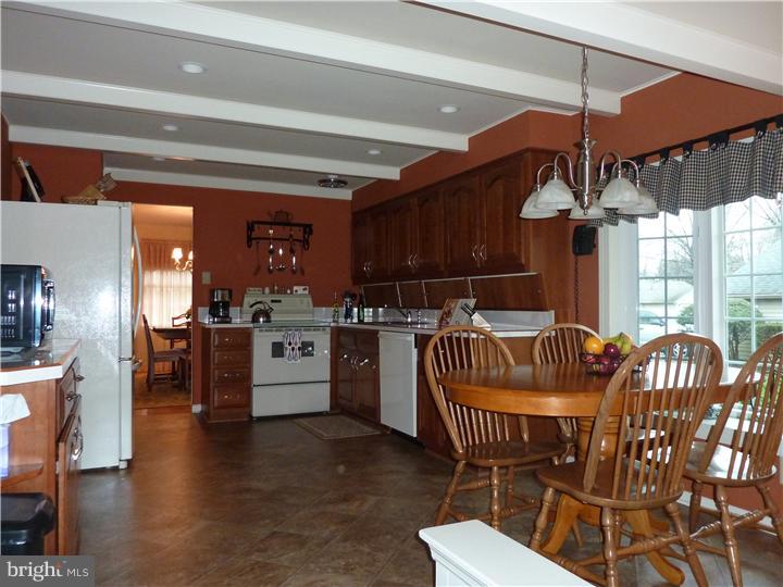 405 Wayland Road Cherry Hill, NJ 08034 - Photo 2 of 20 Kitchen