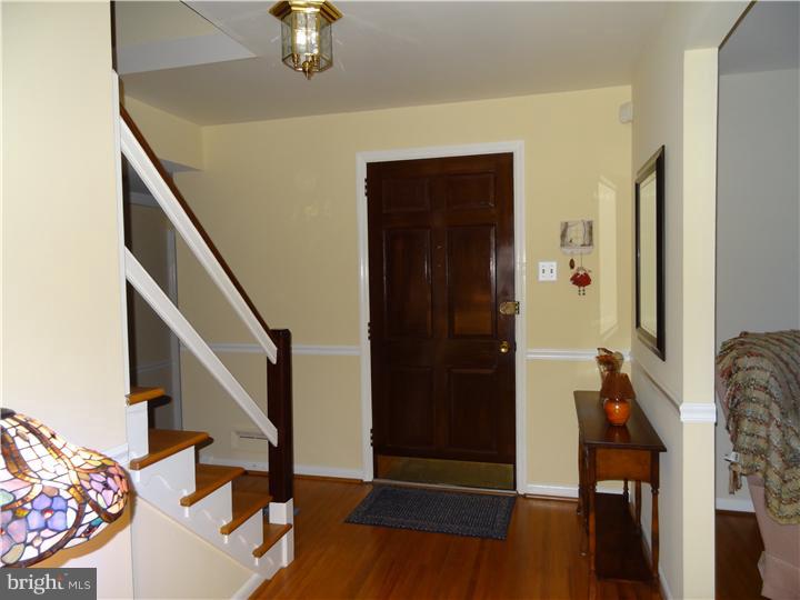 405 Wayland Road Cherry Hill, NJ 08034 - Photo 11 of 20 Foyer