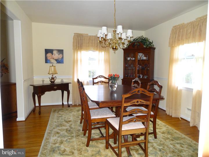 405 Wayland Road Cherry Hill, NJ 08034 - Photo 6 of 20 Dining Room