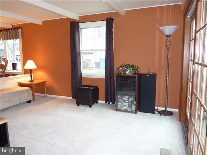 405 Wayland Road Cherry Hill, NJ 08034 - Photo 9 of 20 Family Room