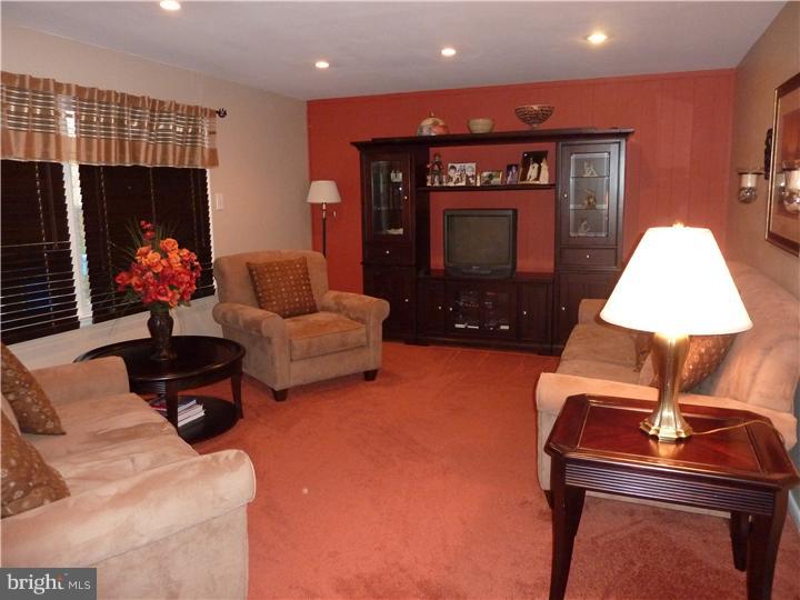 405 Wayland Road Cherry Hill, NJ 08034 - Photo 10 of 20 Den