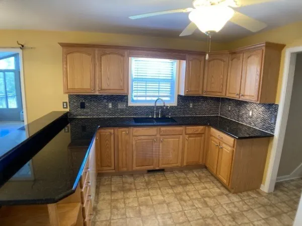 $2,100 | 2491 Old Timber Court, Clarksville, TN 37042