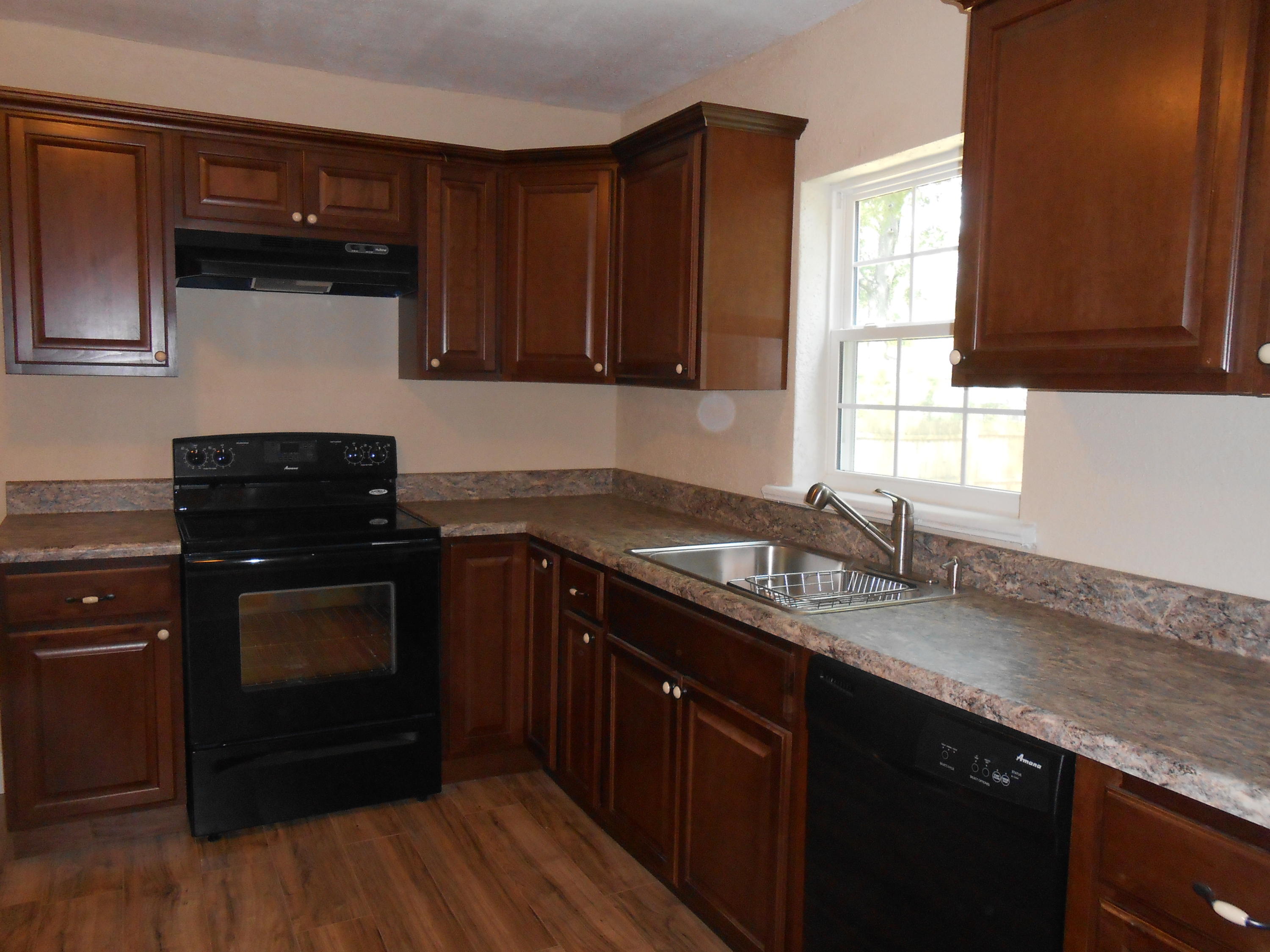 110 North Moore Road Chattanooga, TN 37411 - Photo 8 of 37 001