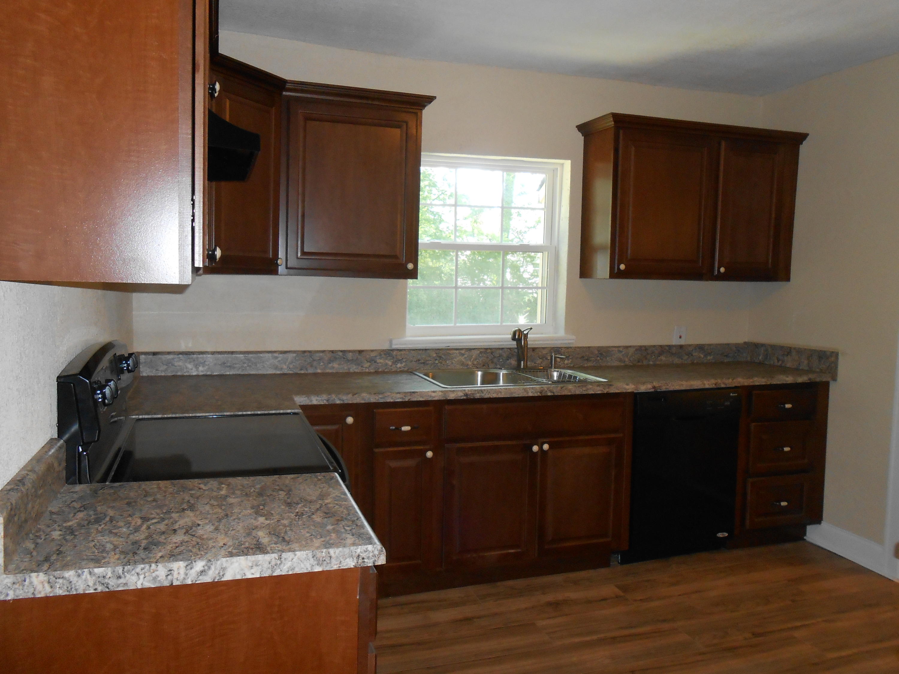 110 North Moore Road Chattanooga, TN 37411 - Photo 9 of 37 003