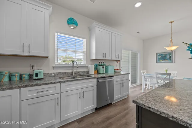 $489,000 | 102 Gull Rock View, Coinjock, NC 27923