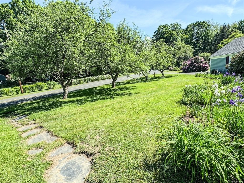 36 Green River Road Greenfield, MA 01301 - Photo 9 of 42
