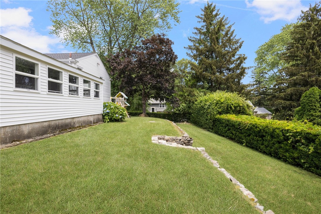 57 Hillside Road Lincoln, RI 02865 - Photo 35 of 37 Gallery Image 35