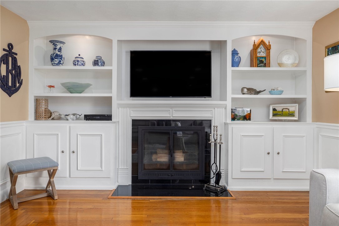 57 Hillside Road Lincoln, RI 02865 - Photo 10 of 37 Gallery Image 10