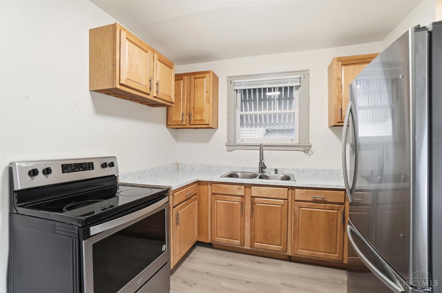6644 Murray Road Cincinnati, OH 45227 - Photo 11 of 29
