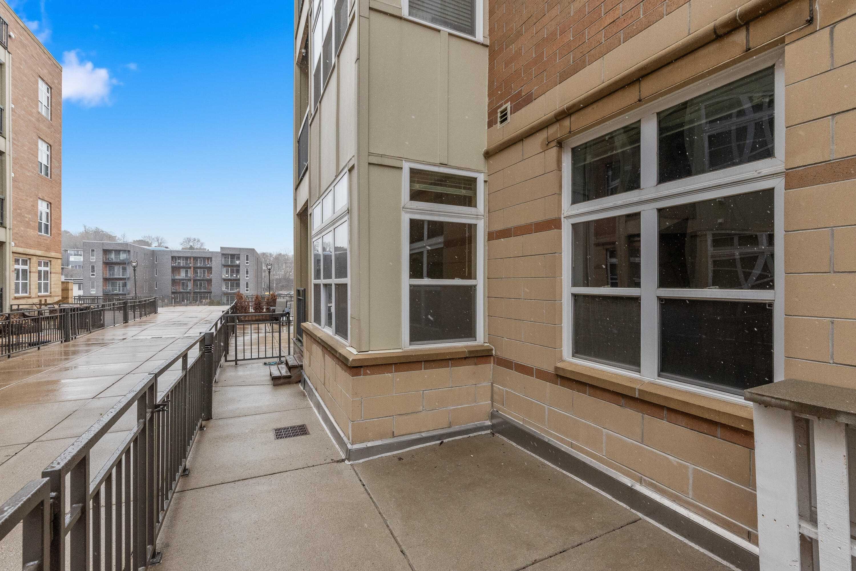 1915 North Water Street, Unit 101 Milwaukee, WI 53202 - Photo 18 of 25 Patio
