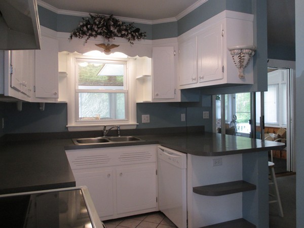 222 Souza Road Tiverton, RI 02878 - Photo 3 of 22 Gallery Image 3