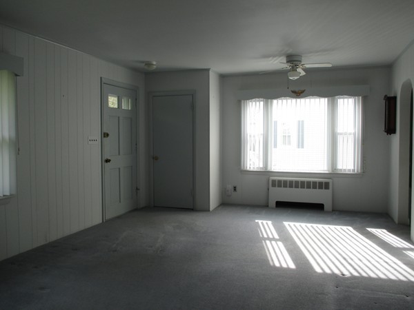 222 Souza Road Tiverton, RI 02878 - Photo 6 of 22 Gallery Image 6