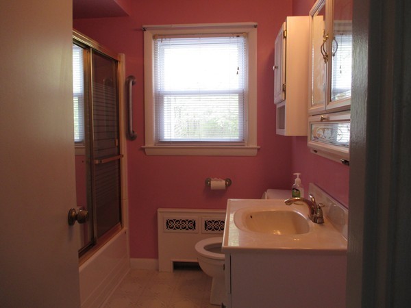 222 Souza Road Tiverton, RI 02878 - Photo 8 of 22 Gallery Image 8