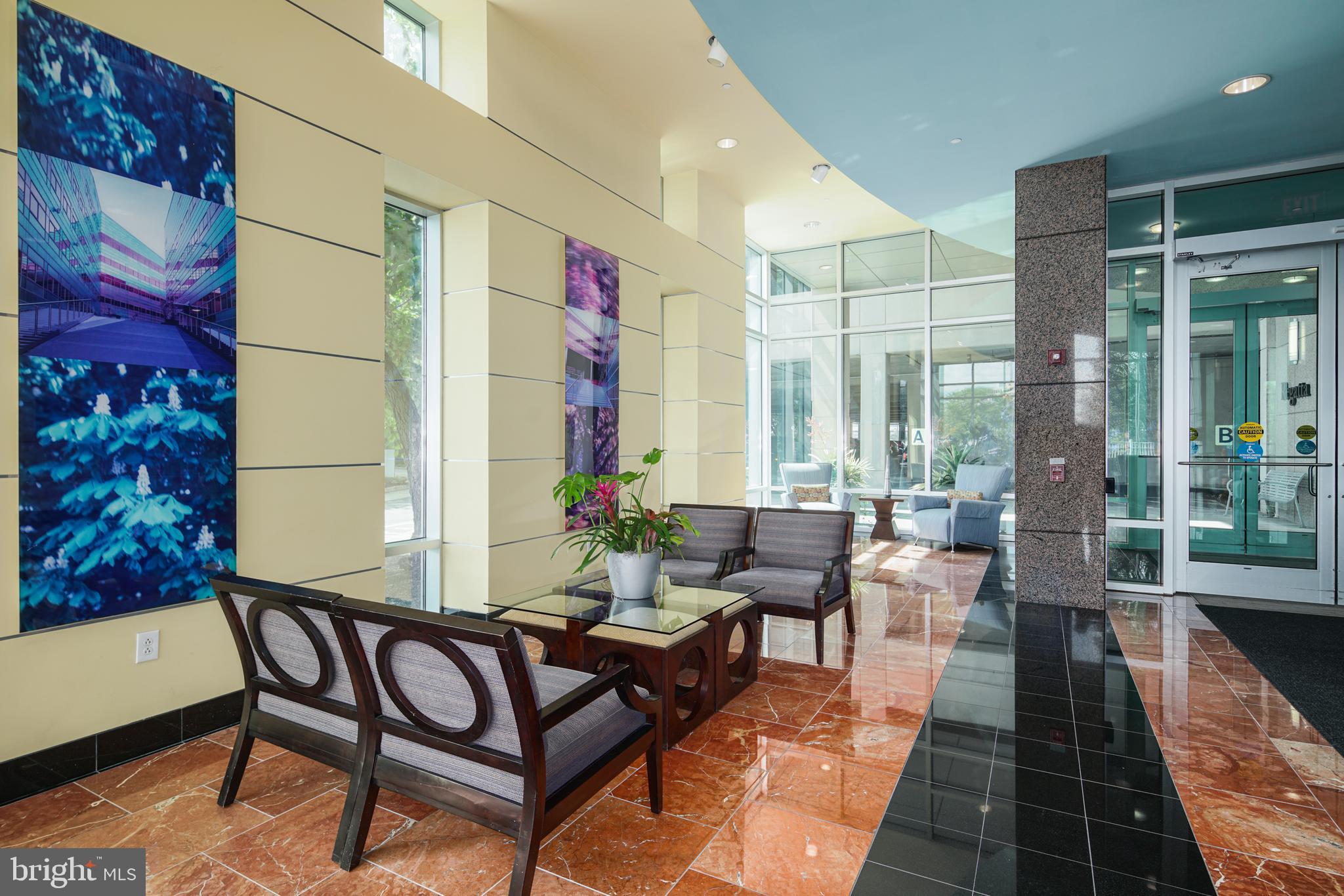 901 North Penn Street, Unit R1802 Philadelphia, PA 19123 - Photo 30 of 32 a living room with furniture