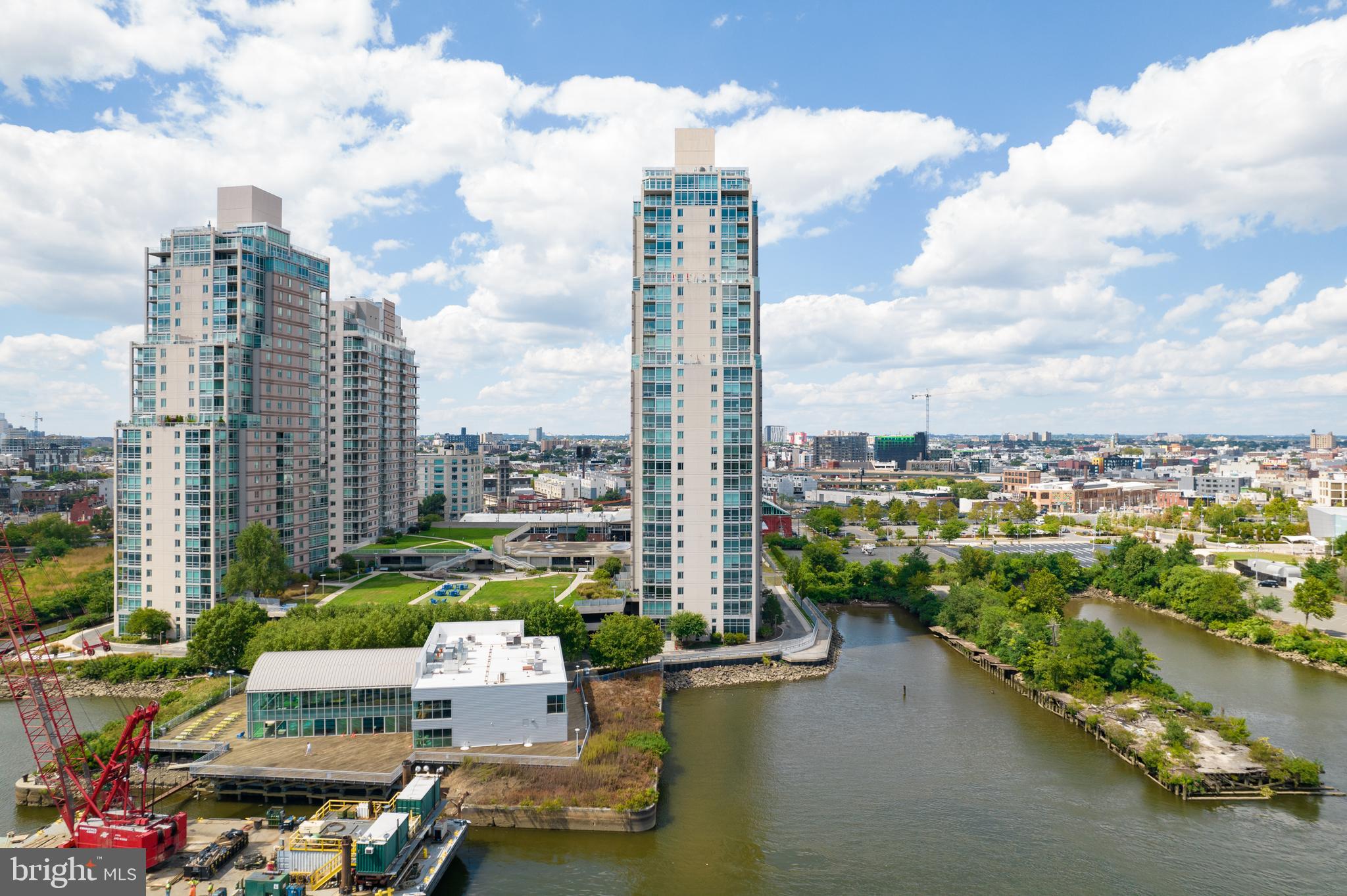 901 North Penn Street, Unit R1802 Philadelphia, PA 19123 - Photo 31 of 32 a view of a city with tall buildings